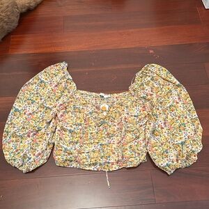 LUSH Flower Flowy Rouched billowy sleeves Small